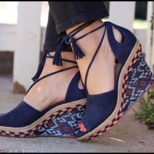 Cabi Isla Wedge Sandals
